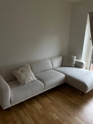 Sofa, plys, 5 pers. , Ilva, Flot og velholdt sofa fra Ilva i modellen Parker sælges. 3 personers, hø