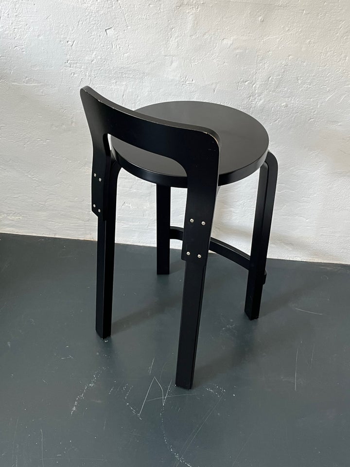 Alvar Aalto, Artek K65, Barstol