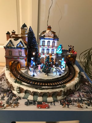 Julelandsby m/lys, tog, skøjter, Super flot julelandsby, med tog der køre rundt om byen, og figurer 
