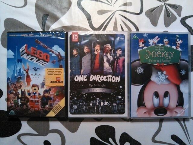 LEGO The Movie, One Direction, Mickey