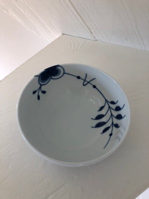 Porcelæn, Skål, Royal Copenhagen, Mega mussel skål 15,5 cm i diameter. 1 sort. perfekt stand. Ingen 