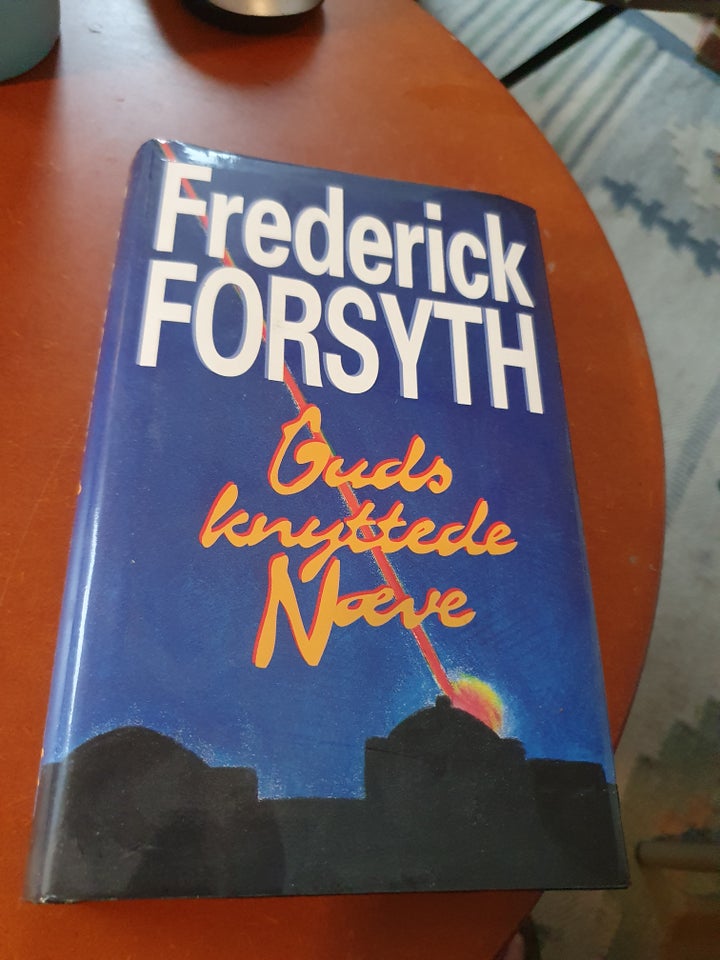 Guds knyttede næve, Frederick Forsyth, genre: roman