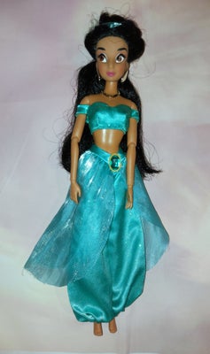 Barbie, Disney Jasmin dukke, Hun er i brugt ren stand. Tøj har lidt slid.

Tjek også mine andre anno