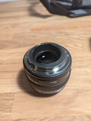 50 MM F/1,4 USM, Canon, Rimelig, Canon EF 50mm 1,4 USM.
Oprindeligt købt brugt, så kvittering haves 