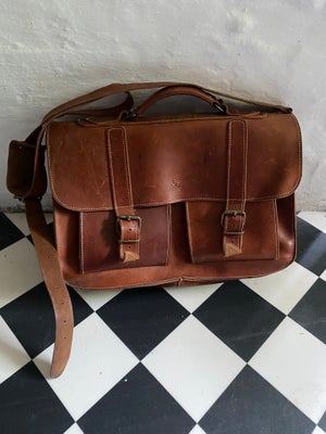 Skoletaske, Læder satchel i smukt kernelæder med patina, fin kvalitet, med to indre rum, til cross o