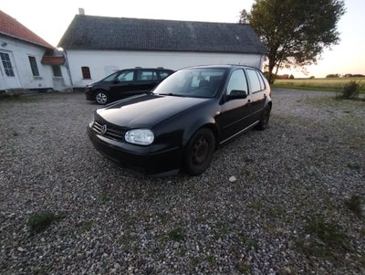 VW Golf IV, 1,8 GTi, Benzin, 1999, km 470000, sort, træk, aircondition, ABS, airbag, 5-dørs, central