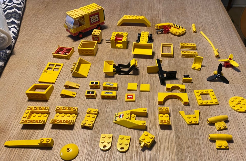 mor antage cigaret Lego andet, gule reservedele - dba.dk - Køb og Salg af Nyt og Brugt
