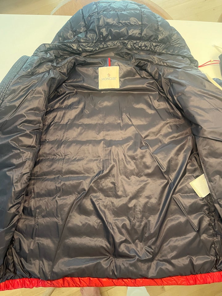 Dynejakke, str. L, Moncler