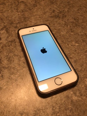 iPhone SE 1. generation, 64 GB, hvid, God, iPhone SE 64 gb. Farve hvid og guld.
Batteriet er i god s
