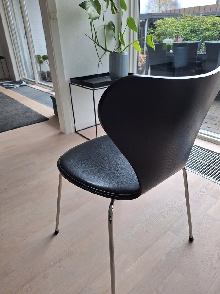 Arne Jacobsen, Syverstolen, stol