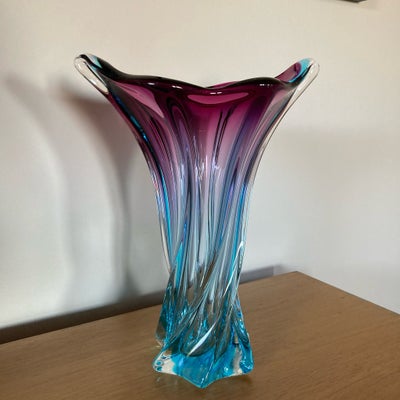 Glas, Vase, Murano Glas, Smuk vase. 
Murano Glas.

Højde 31 cm. 