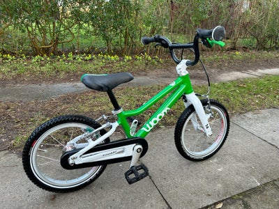Unisex børnecykel, anden type, andet mærke, Woom 2, 14 tommer hjul, 0 gear, Woom 2 i grøn. Cyklen er