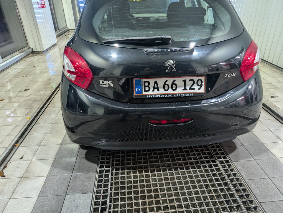 Peugeot 208, 1,0 VTi Access, Benzin