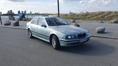 BMW 523i, 2,5 Steptr., Benzin, aut. 1997, km 194000, champagnemetal, klimaanlæg, aircondition, ABS, 