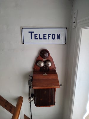 Skilte, Emaljeskilt, vægtelefon, gammel telefon, reklame, Post og Telegrafvæsenet vægtelefon og tele