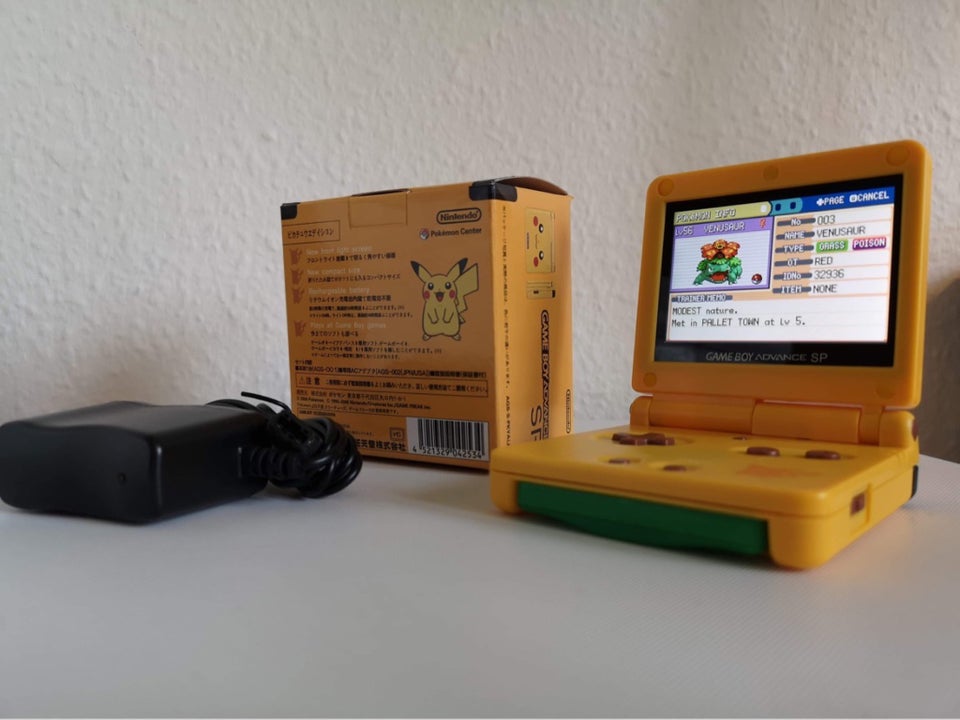 Nintendo Gameboy advance SP, Gameboy Advance SP Pikachu,