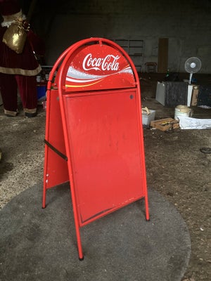 Coca Cola, A-skilt, Retro Coca Cola A-skilt:

Med 1 stor lomme på hver side hvor man kan sætte ind h