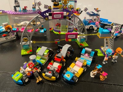 Lego Friends, Flere modeller, Stort racerløb sæt bestående af flere modeller
Der mangler samlet kun 