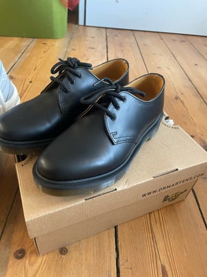 Loafers, str. 38, dr. martens, dine og ubrugte