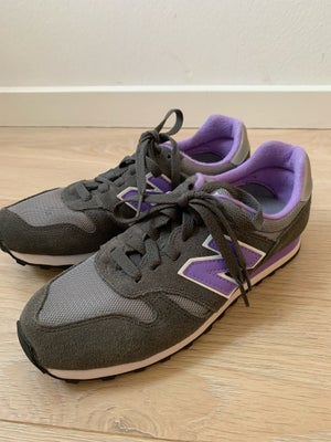 Sneakers, str. 39, New Balance,  Grå/lilla,  Ubrugt, Helt nye sneakers fra new balance i grå/lilla s