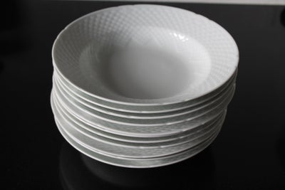 Porcelæn, Dybe tallerkener, B&G No. 322, hvid Elegance, 11 stk. uden fejl sælges for kr. 125,- pr st