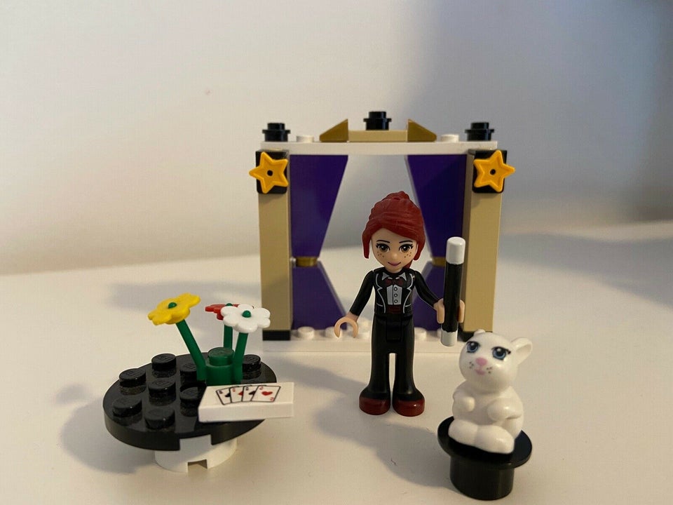 mistet hjerte Revolutionerende niece Lego Friends, Mia's Magiske Tricks 41001 – dba.dk – Køb og Salg af Nyt og  Brugt