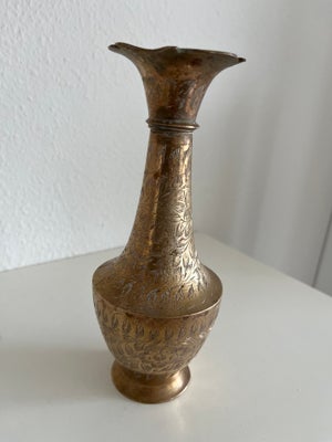 Smuk indisk messing vase, 20 cm