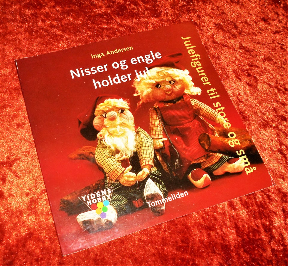 Nisser og engle holder jul, Inga Andersen, emne: