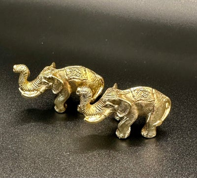 To håndstøbte elefantfigurer af messing , Vintage, 1960, Smukke håndstøbte af messing miniature 
fig