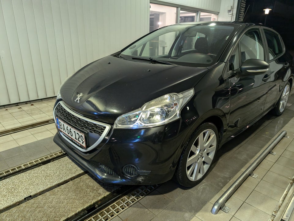 Peugeot 208, 1,0 VTi Access, Benzin