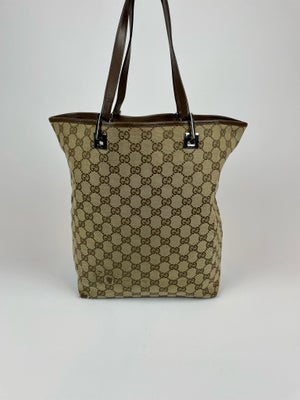 Shopper, Gucci, kanvas, Gucci GG Supreme Håndtaske

En stilfuld og klassisk taske. Den er lavet af k