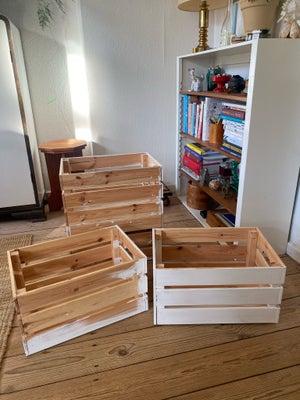 Kasse / Trækasse / IKEA KNAGGLIG, Ikea, 4 IKEA KNAGGLIG wooden boxes 
Half way painted

New price 12