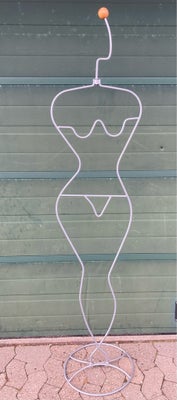 Retroikea kvinde metalstativ til tøj, Retroikea kvinde tøjstativ metalstativ til tøj
190 cm høj ca

