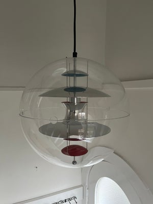 Anden loftslampe, Verner Panton, VP Globe 40 Alu Pendel - Verpan
Lille dims (se billede) er faldet a