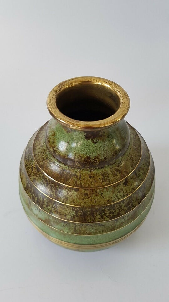 Art Deco vase, Bronze