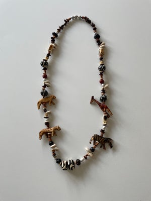 Halskæde, Fin og velholdt afrikansk halskæde. Længde cirka 42 cm. 