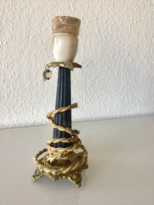 Lampe, Bordlampe uden skærm  
Bordlampe
Antik 
Vintage 
Retro 
Antikvitet
Gammel  
Messing   

Ved i