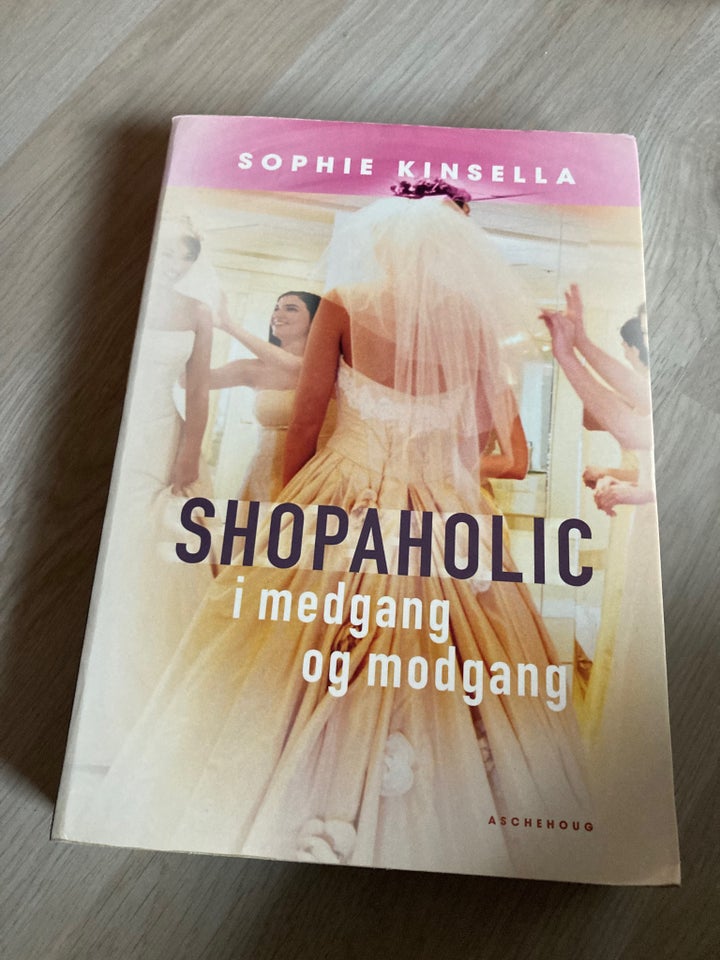 Shopaholic , Sophie Kinsella