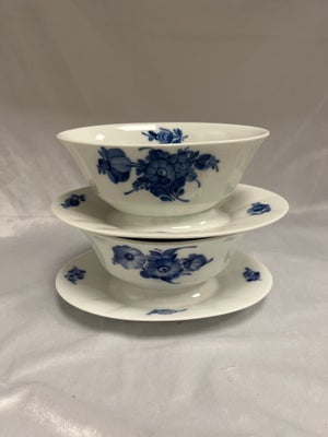 Porcelæn, skål, Blå Blomst Kantet fra Royal Copenhagen Sovseskål
Nummer 10/8631, ca 21 x 9 cm
1 for 