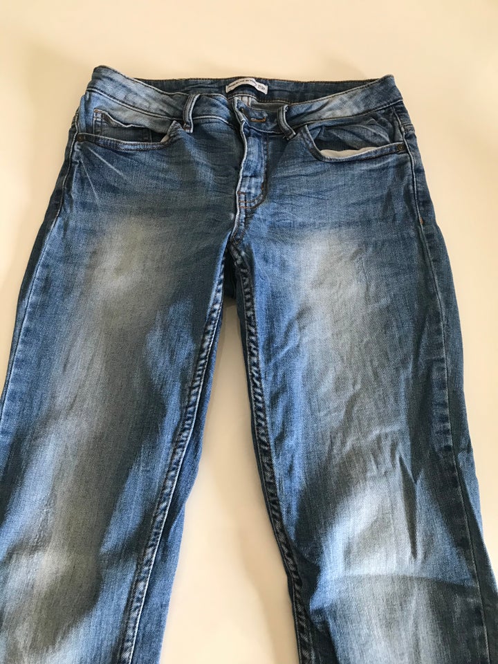 Jeans, Jacqueline de yong, str. 28