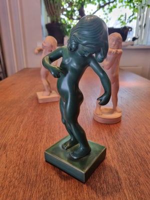 Figur Venus, Kai Nielsen, Grøn Venus kalipugos nr 888 figur. Jade grøn keramik. Kai Nielsen.
  FEJLF