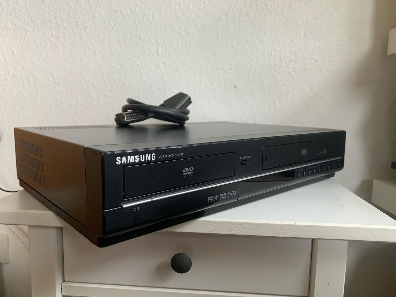 VHS videomaskine, Samsung, DVD V6600