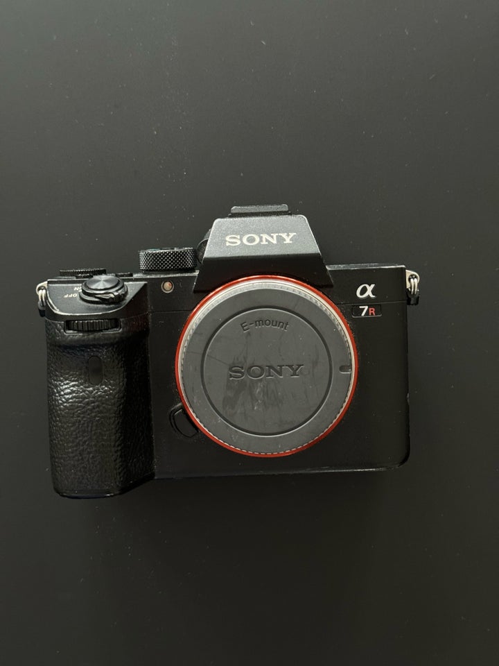 Sony, A7RIII, 42,4 megapixels