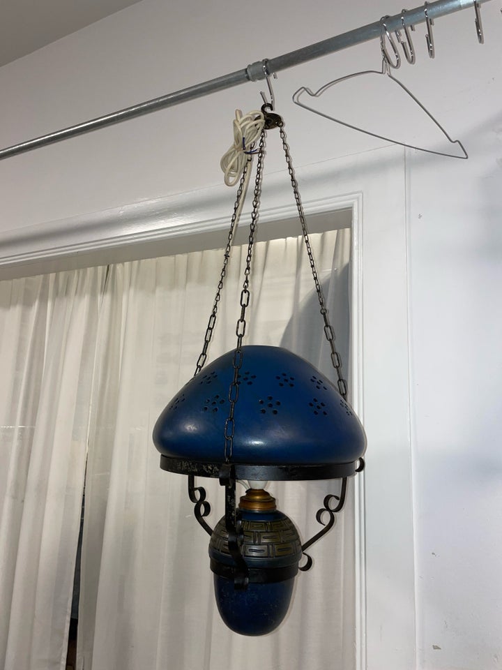 Anden loftslampe, Loftslampe i keramik