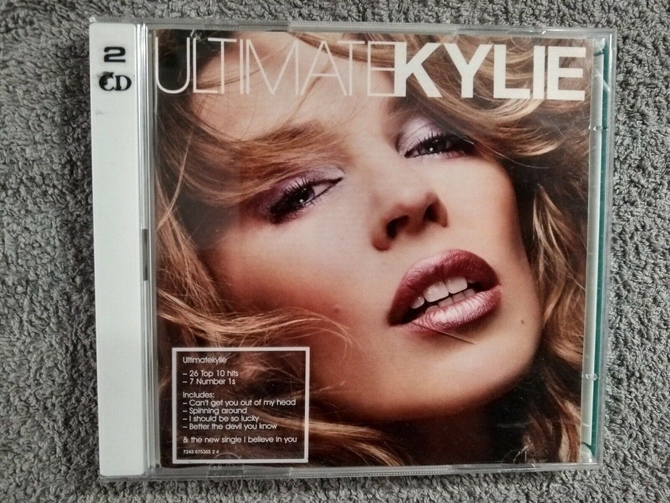 Kylie M: Ultimate Collection, pop