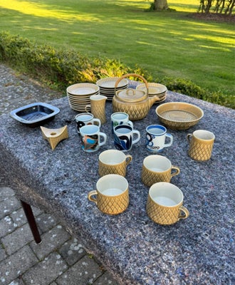 Keramik, Blandet, Stel af Jens Harald Quistgaard, 5 års krus fra Royal Copenhagen og et enkelt søhol
