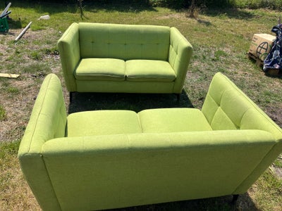 Sofagruppe, stof, 2 pers. , Sofa måske fra 1970, 2 skønne grønne sofaer sælges 

Mål 

Længde 130 

