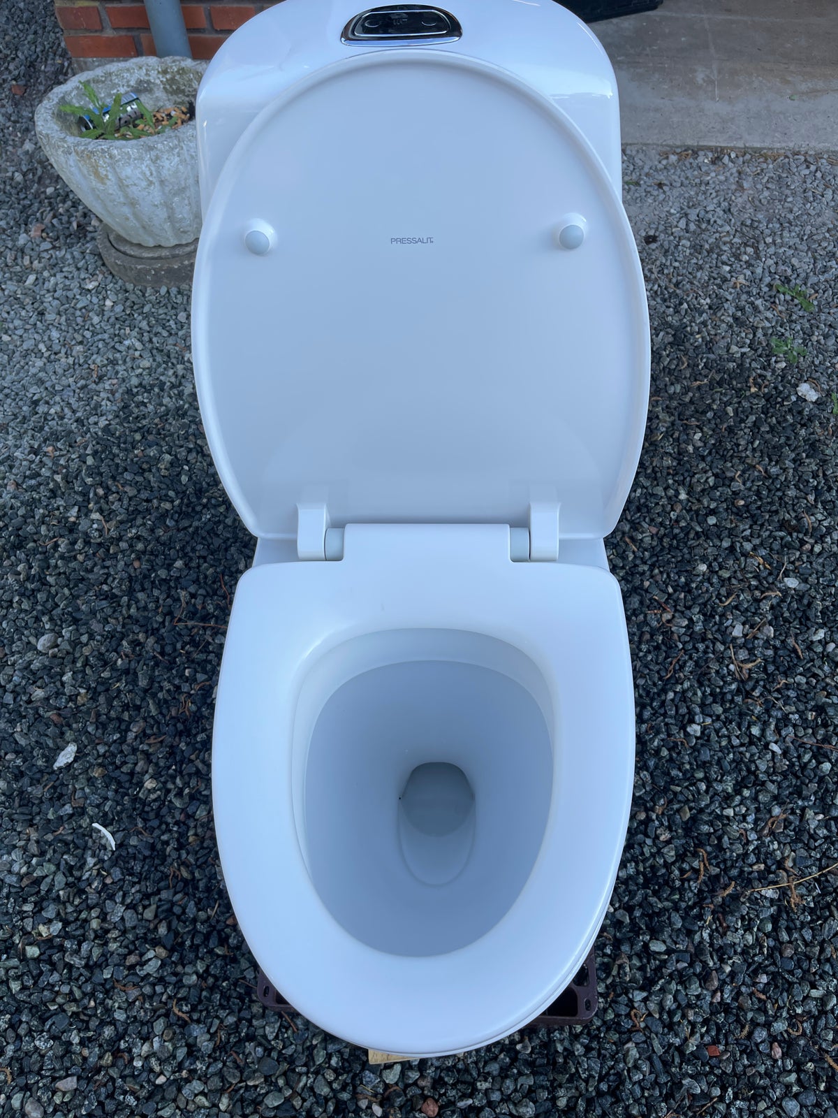 Toilet, Ifø Sign
