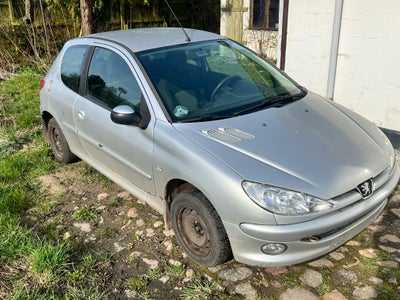 Peugeot 206, 1,4 XR, Benzin, 2003, km 283000, 3-dørs, Nummerplader medfølger, skal omregistreres 

U