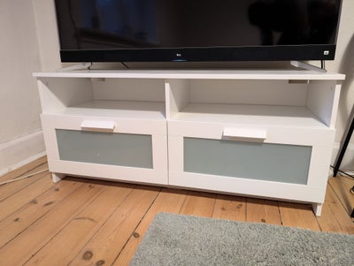 Tv møbel, White Ikea TV stand in perfectly good condition for sale. Dimensions: 120x41x53 cm. New pr